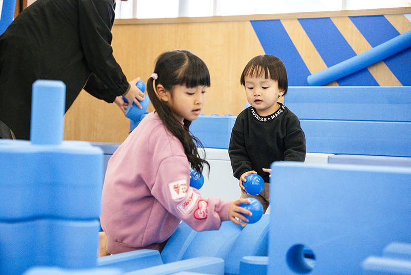 イマジネーション・プレイグラウンド